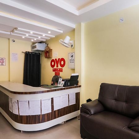 Collection O Sr Inn Chinhat Buitenkant foto